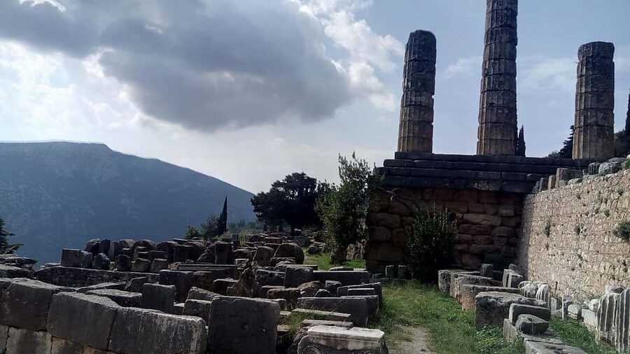 Athens: Full Day Trip Delphi and Arachova - Lunch and Free Time in Delphi