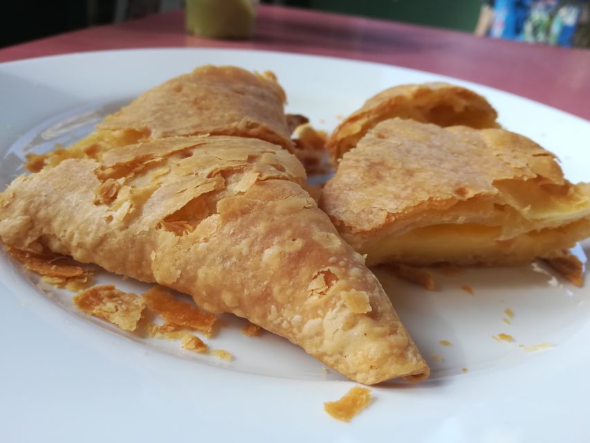 Athens: Gastronomic Vegan Group Walking Tour - Syntagma Square and the first local flavors