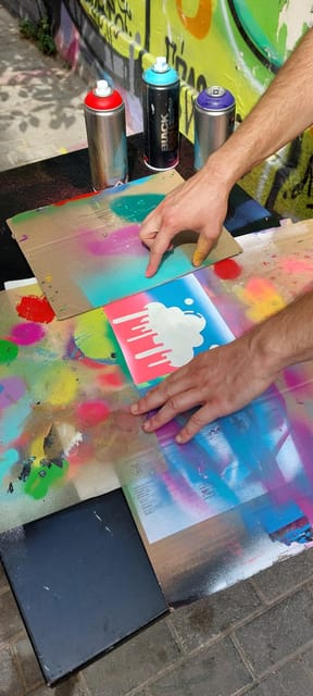 Athens: Graffiti Workshop and Tote Bag Painting Experience - What the 90-minute painting session is really like