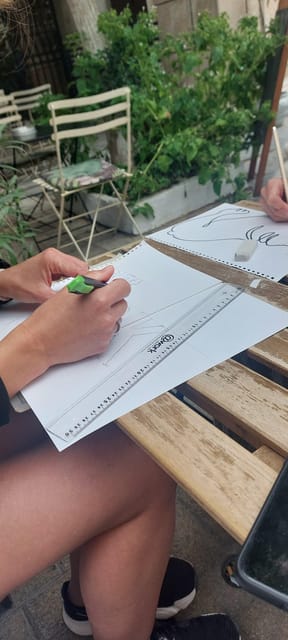 Athens: Graffiti Workshop and Tote Bag Painting Experience - Who should book this activity