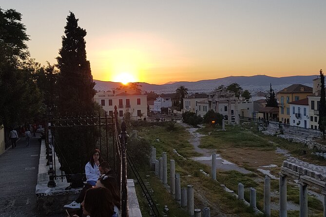 Athens Highlights Evening Tour with Dinner - Small Group Tour - Syntagma Square to the oldest part of Athens