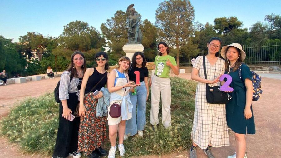 Athens Hills: Mythology Treasure Hunt - A Mythical Search Beneath the Acropolis