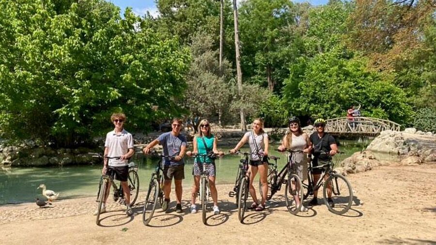 Athens Historical Center: Explore by Bike - A calm ride through the National Garden