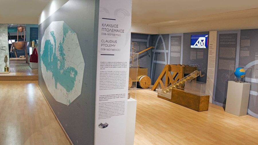 Athens: Kotsanas Ancient Greek Technology Museum Guided Tour - Meeting your guide near Syntagma