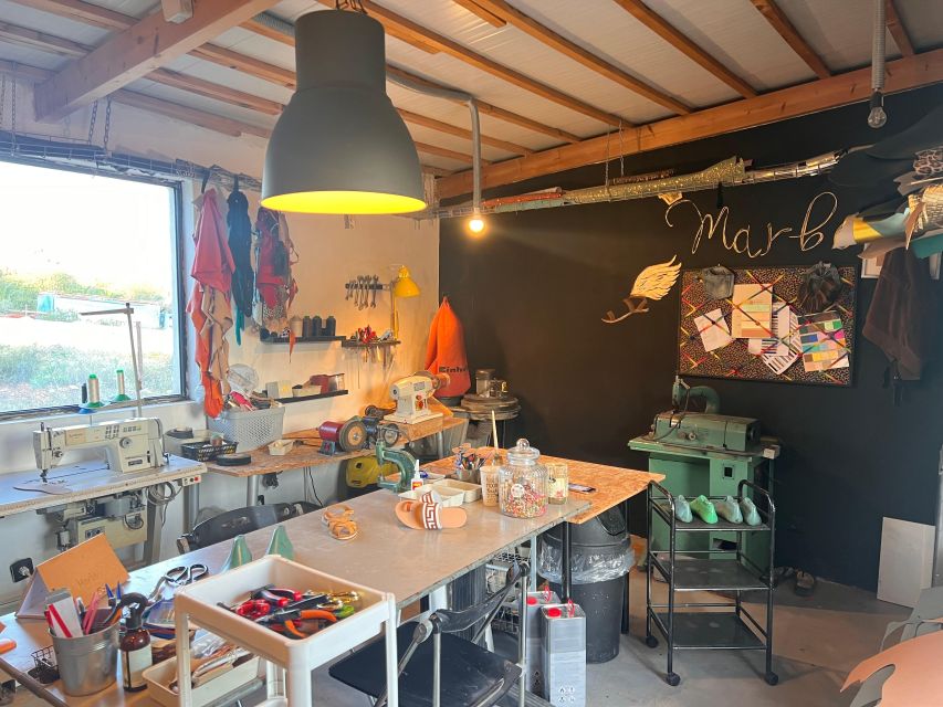 Athens: Make your own Leather Sandals Workshop - The people and the atmosphere