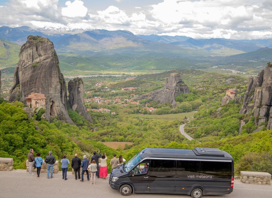 Athens: Meteora 2-Day Trip with Hotel, Sunset & Morning tour - Choosing the morning hike or minibus