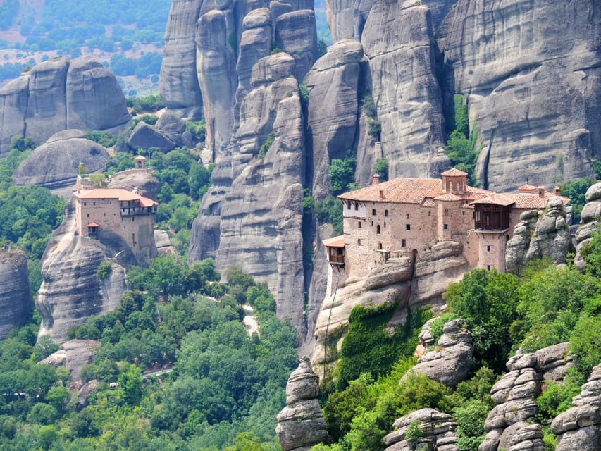 Athens: Meteora Day Trip with Audio Guide and Lunch Option - The four-hour coach trip to Kalabaka