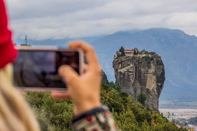Athens: Meteora Monasteries, Caves & Coastal Stopovers with Lunch - Varlaam and Great Meteoron show Meteora at its grandest