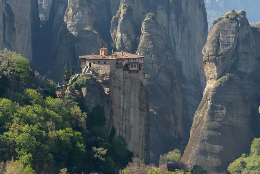 Athens: Meteora Monasteries Day Trip with Caves and Lunch - Entering the Great Meteor Monastery