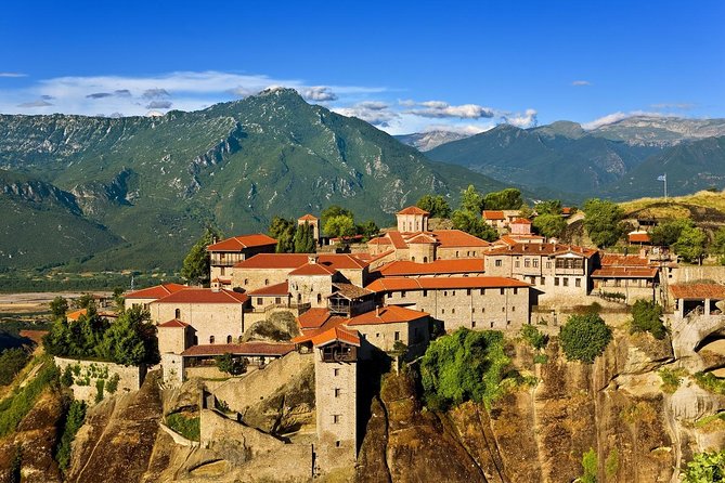 Athens: Meteora Monasteries, Hermit Caves Tour with Pickup - Why Meteora is worth the long ride