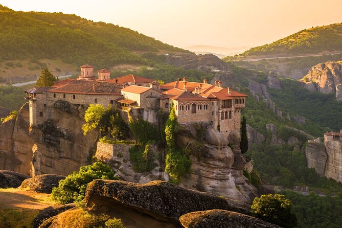 Athens: Meteora Monasteries Tour with Local Guide and Greek Lunch - Holy Trinity and Agios Stefanos: two very different climbs