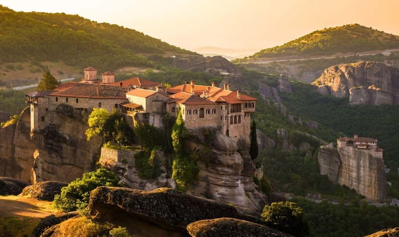 Athens: Meteora Tour with Local Guide and Greek Lunch - The six monasteries, from road views to real interiors