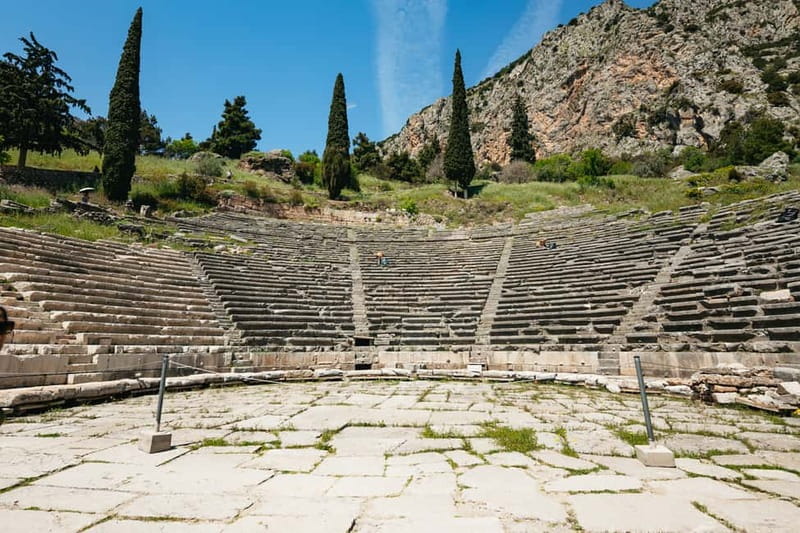 Athens: Mythology of Delphi, Museum and Arachova Guided Tour - The Delphi Museum and its ancient masterpieces