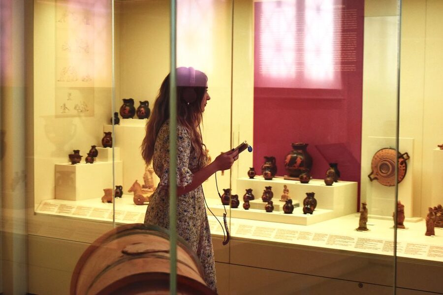 Athens: National Archaeological Museum Ticket & Audio Guide - Bronze statues, marble figures, and the power of ancient art