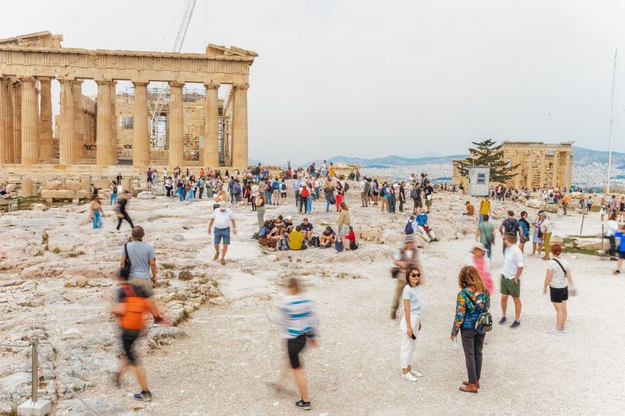 Athens: Parthenon, Acropolis and Museum Small Group Tour - The guides make the difference