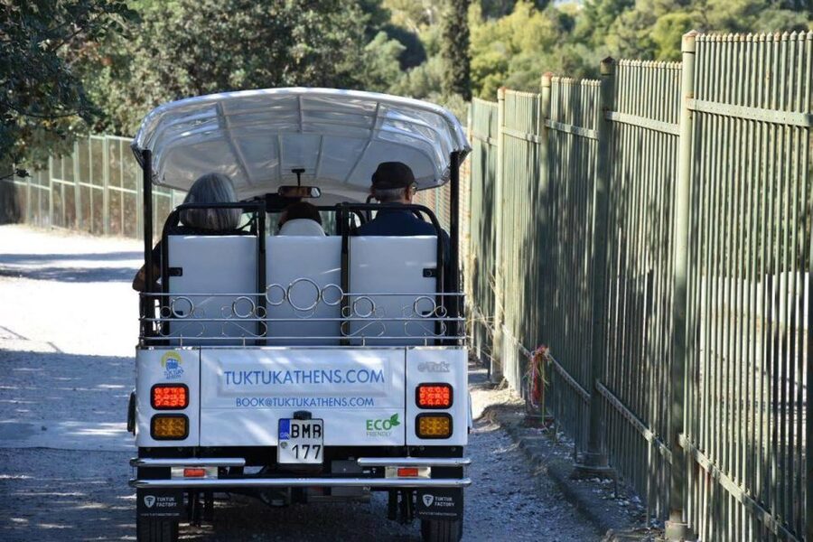 Athens: Private Evening Sightseeing Tour by Electric Tuk-Tuk - Kolonaki, the Olympic Stadium, and the Temple of Zeus