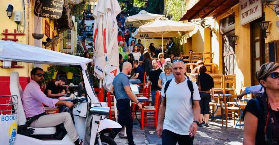 Athens: Private Evening Sightseeing Tour by Electric Tuk-Tuk - Mount Lycabettus and the best wide city view