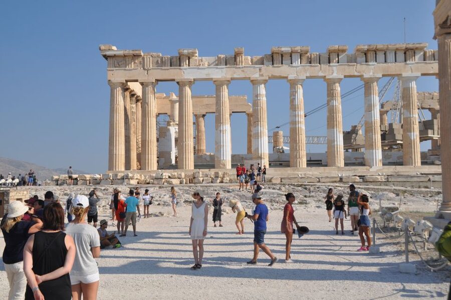 Athens: Private Guided Skip-the-Line Tour of the Acropolis - The Erechtheion and Its Uneven Story