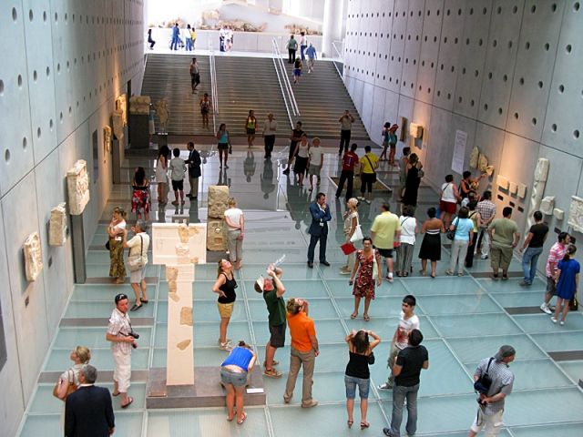 Athens Private Sightseeing Minibus Tour with Lunch - The Acropolis Museum and a coffee with the Parthenon