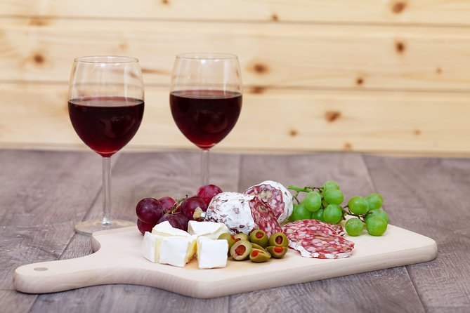 Athens Private Wine Tasting Tour - Dionysian Grapes - Quick take on the Plaka wine tasting