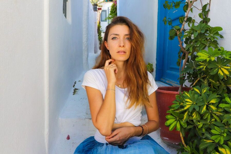 Athens: Professional photoshoot at Anafiotika Village - Why Anafiotika makes such a strong photo setting