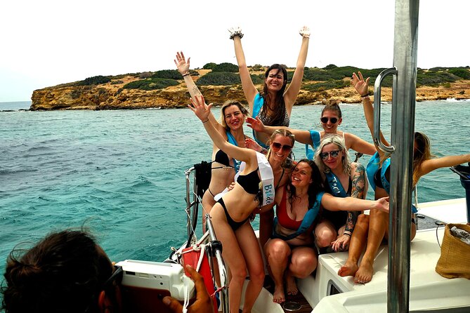 Athens Riviera Catamaran tour with fresh Meal Drinks and Swimming - What the $157 price really includes