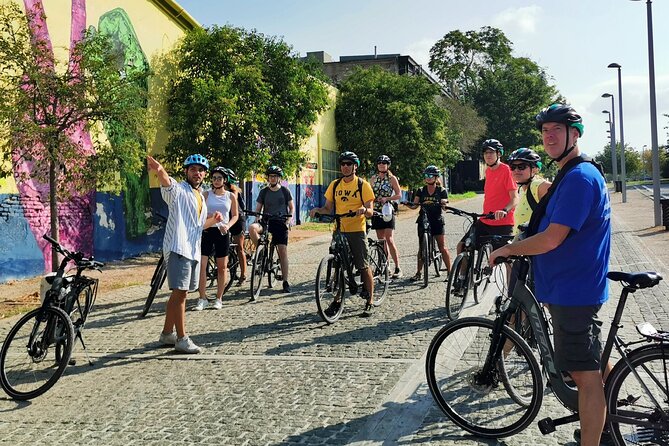Athens Scenic Bike Tour with an Electric or a Regular Bike - The Acropolis option with a licensed guide