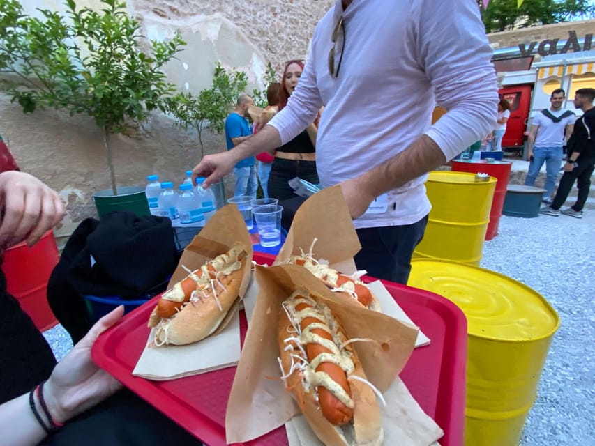 Athens: Street Art Treasure Hunt with Food Stop - Key points at a glance
