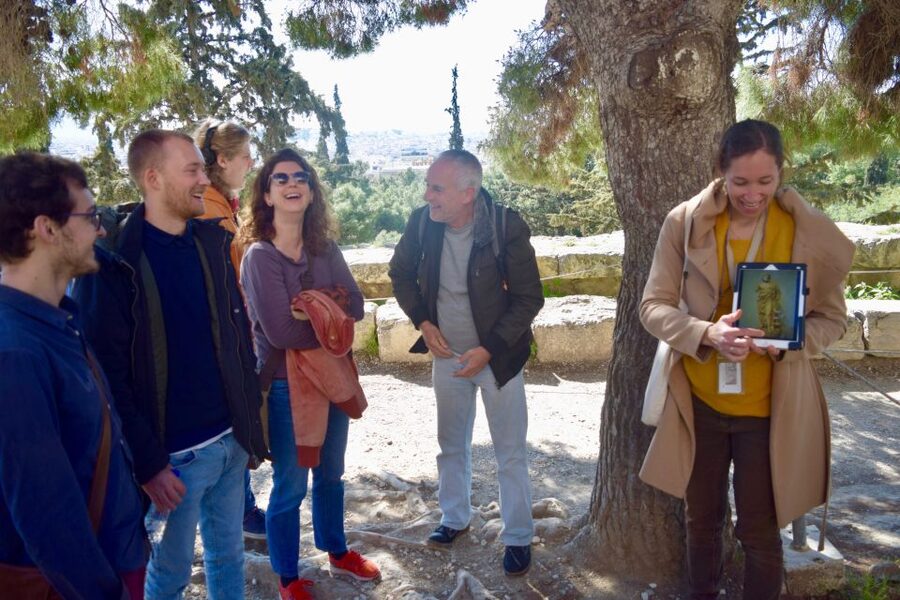 Athens: The Acropolis Guided Walking Tour in German - German guidance with Jessica