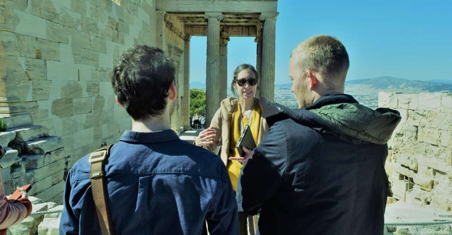 Athens: The Acropolis Guided Walking Tour in German - Who will enjoy this Acropolis walk