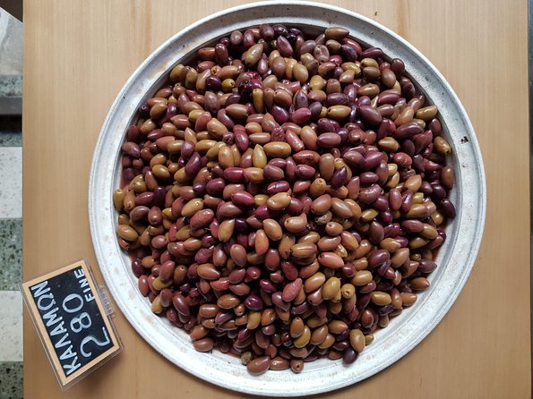 Athens: The Classic Food Tasting Tour - Mezze that turns tasting into lunch