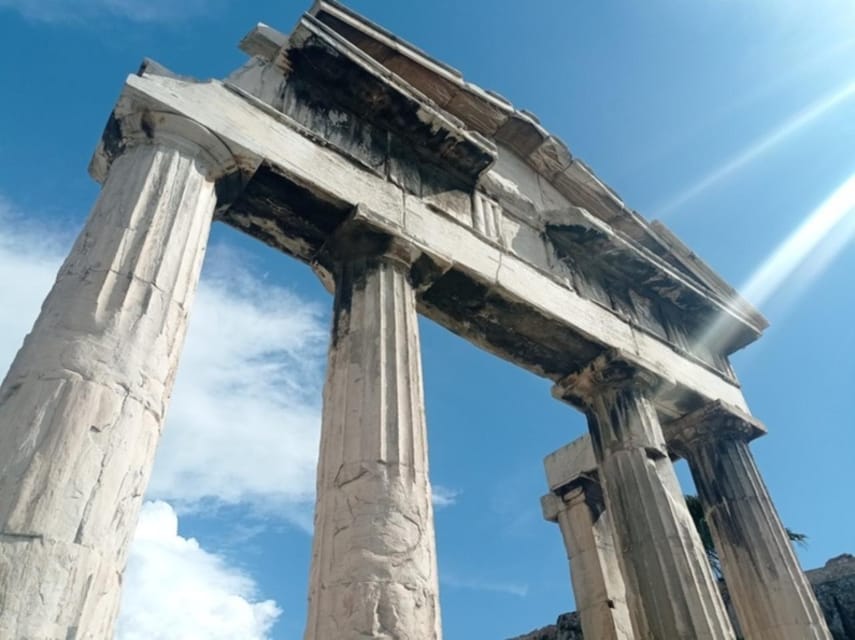 Athens: the Great Greek Philosophers Guided Tour in Spanish - Key points at a glance
