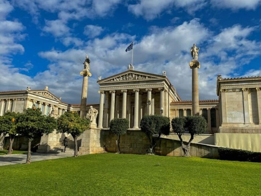 Athens: the Great Greek Philosophers Guided Tour in Spanish - Meeting Plato before the walk begins