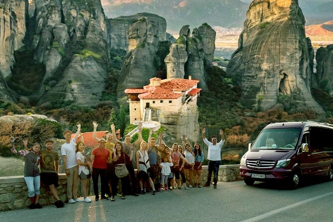 Athens to Meteora DayTrip by Train in Spanish language - Local Agency - The train plan and the current bus replacement