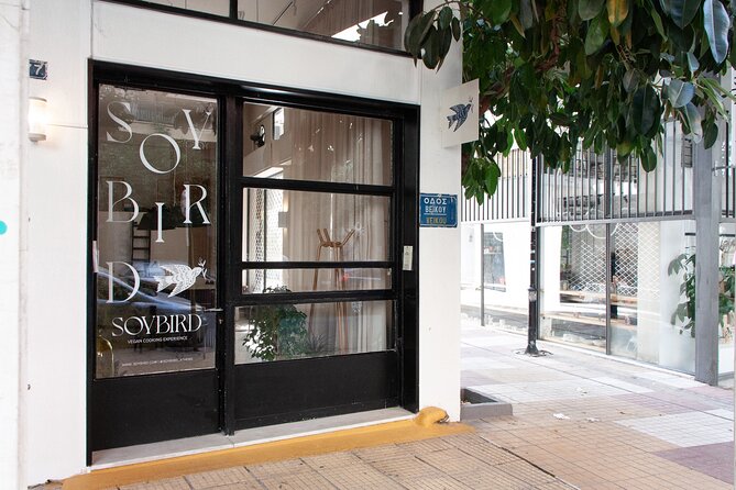 Athens: Traditional Vegan Cooking Class incl. Drinks - Fava, dakos, and almond feta