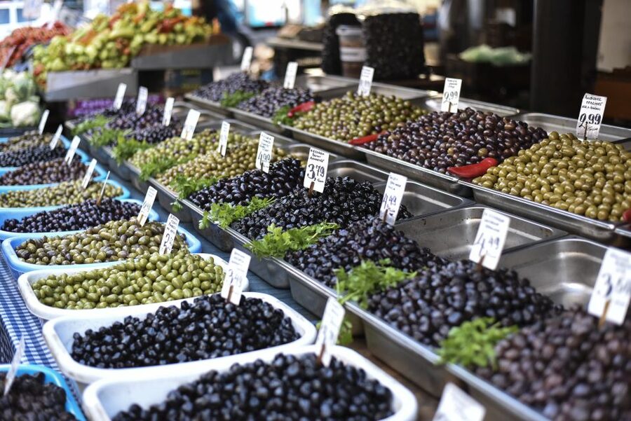 Athens: Ultimate Food Walking Tour with 15 Tastings - What $93 really buys you