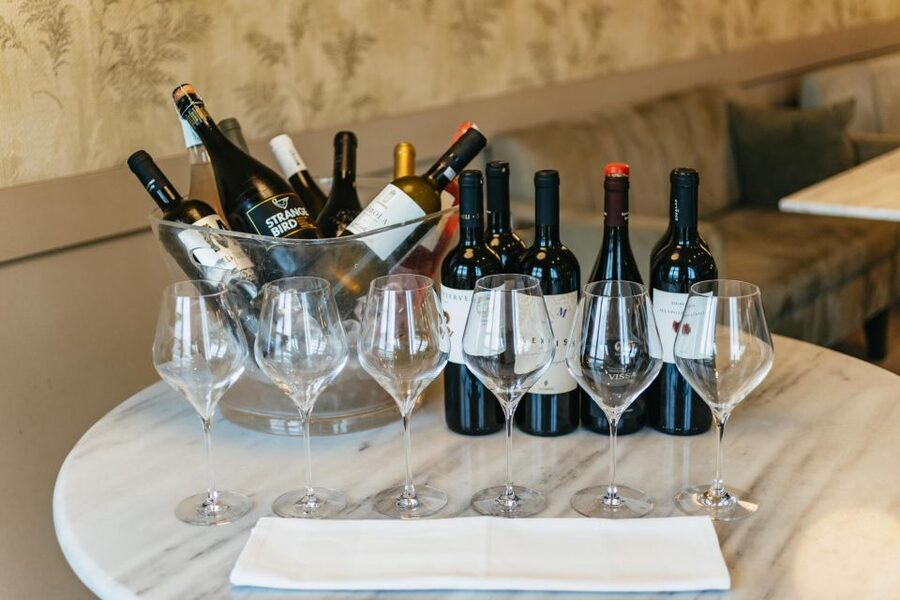 Athens: Wine Tasting with a Sommelier under the Acropolis - Why Greek wine makes this tasting worth your time