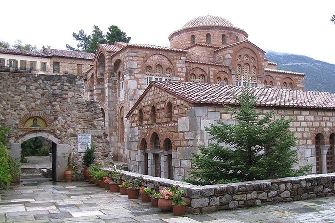 Award-Winning 2-Day Private Delphi & Meteora Tour - Arriving in Kalambaka for Meteora at sunset