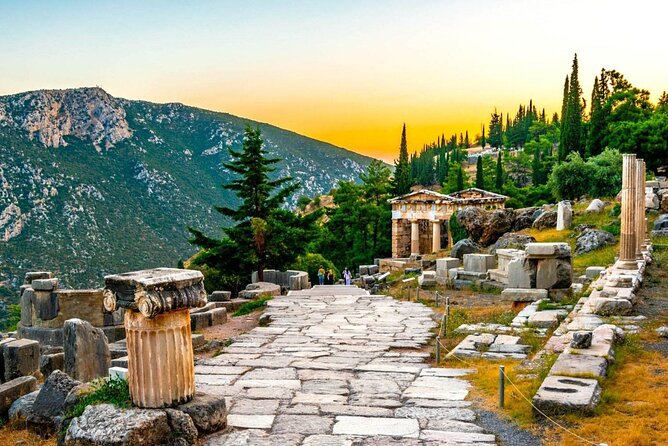 Awe-inspiring 2-days private tour to Delphi and Olympia - Why this route makes sense from Athens