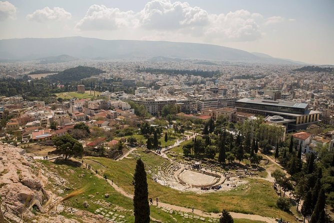 Beat the Heat Acropolis Tour - Small group - Passing through the Propylaea