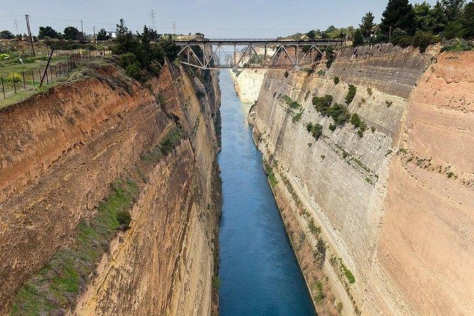 Biblical Corinth: St. Paul and His Letters to the Corinthians - Following the ancient Diolkos