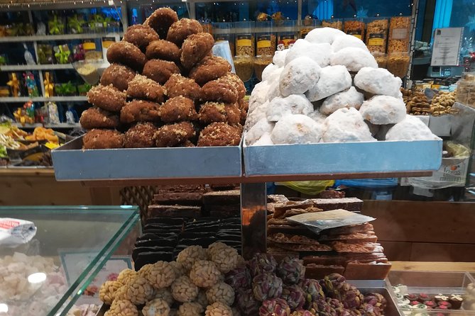 Christmas food and walking tour in Athens - Loukoumades at Agia Irini