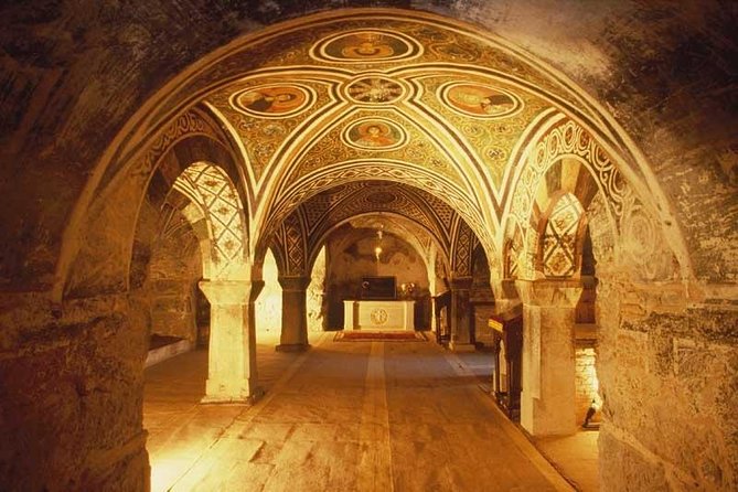 Delphi and Hosios Loukas Monastery Full Day Private Tour - Arachova, a short stop below Mount Parnassus