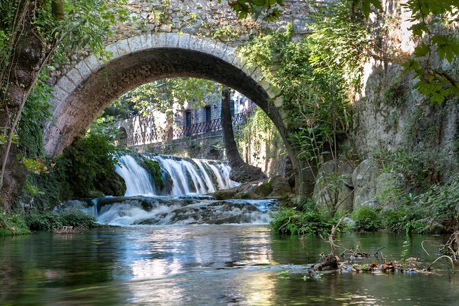 Delphi, Arachova and Levadia Krya Springs, Private Day Tour - Arachova, the mountain village above Delphi