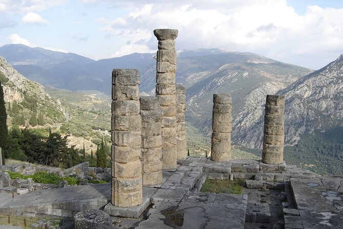 Delphi, Arachova and Levadia Krya Springs, Private Day Tour - What the private driver can and cannot do