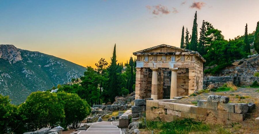Delphi: Archaeological Site & Museum Ticket with Audio Tour - Simple ways to get more from your visit
