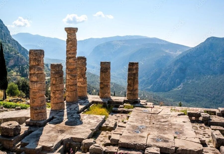 Delphi: Audiovisual self-guided tour with 3D models - What you need for a smooth visit
