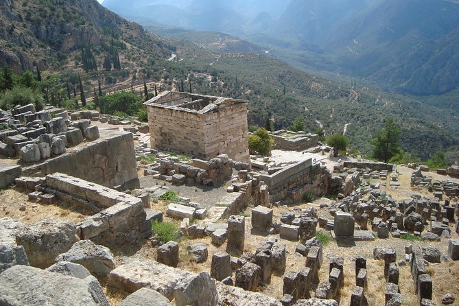 Delphi Full Day Private Tour from Athens - Why the Delphi Archaeological Museum matters