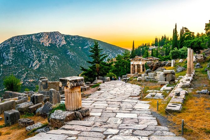 Delphi Full Day Tour - Hosios Loukas, a peaceful Byzantine pause