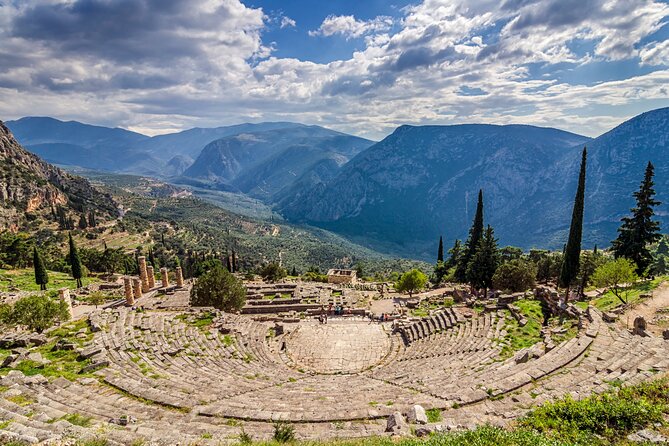 Delphi full day V.R audio guided tour with entry ticket - Arachova, a 10-minute mountain photo stop